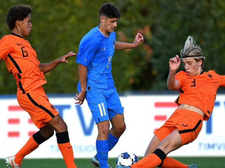 关于瓦伦西亚发布备战花絮，窗口期远射贴柱，足总杯任务艰巨，球探报告显示潜力的信息-ewc电竞入口